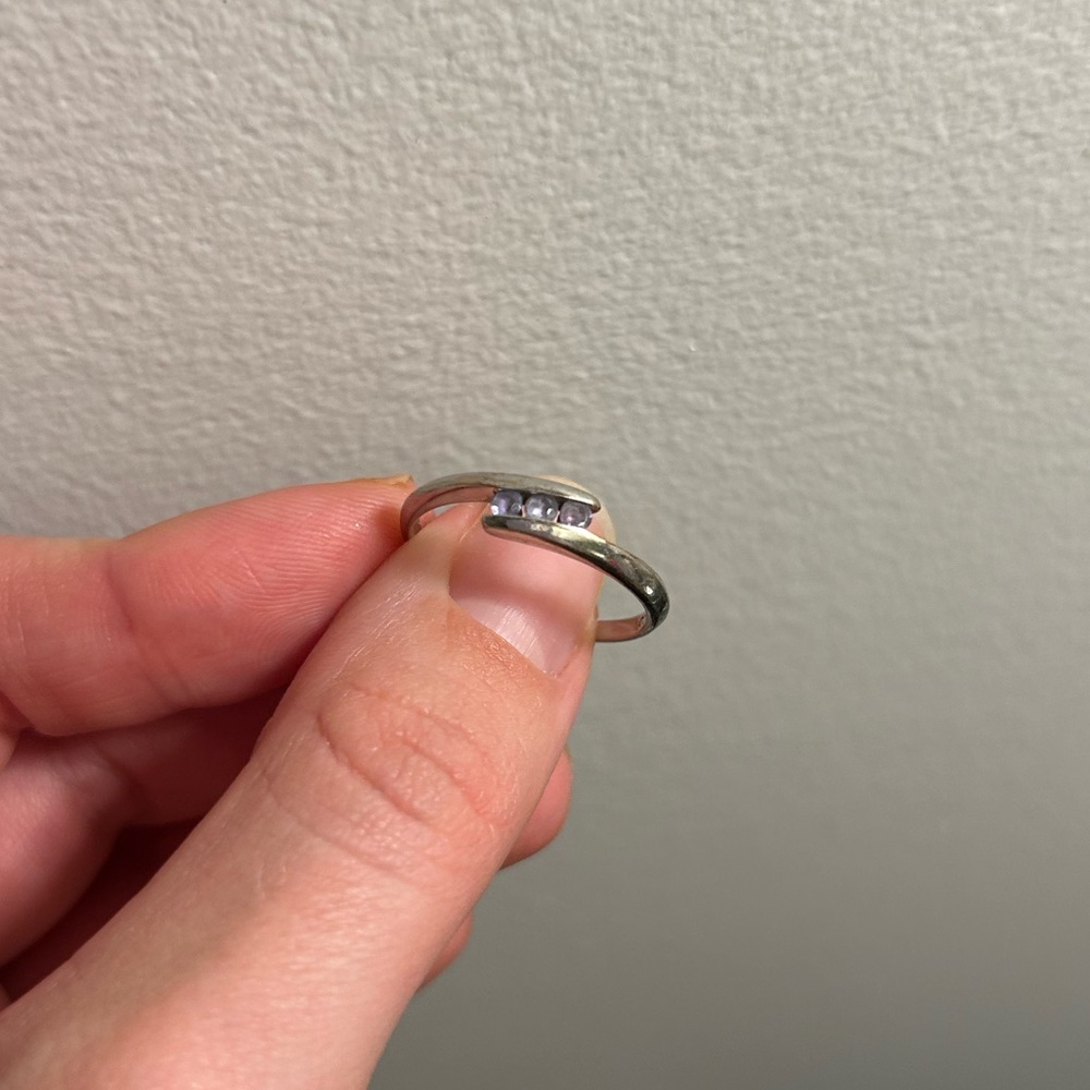 Amethyst 3 stone ring
